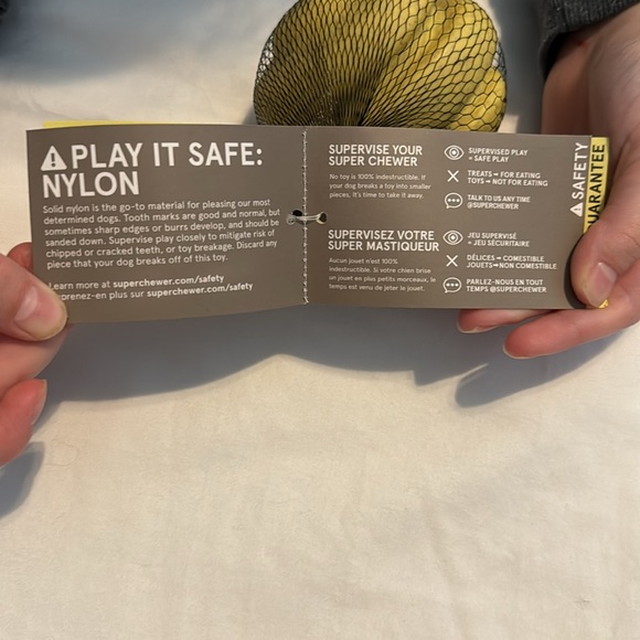 Bark Super Chewer Hardy Honeycomb M-L 20+ lbs - Picture 5 of 7